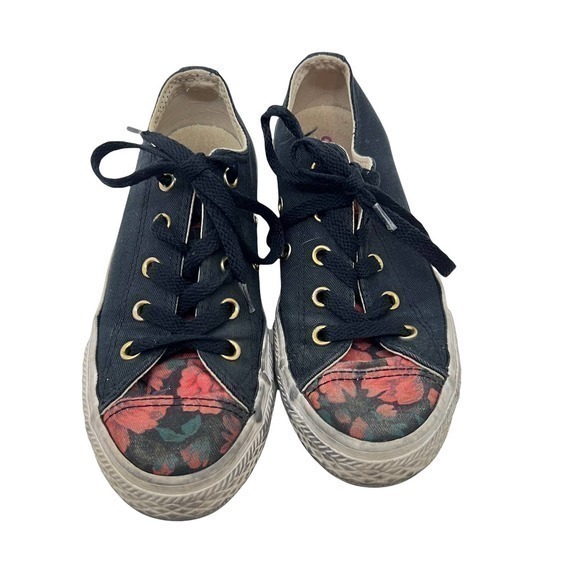 Converse All Star chuck taylor Low Top Black with Red Flowers kids Size 13 - Picture 1 of 8